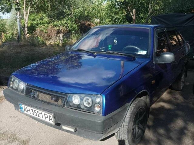 Синий ВАЗ 21099, объемом двигателя 1.5 л и пробегом 250 тыс. км за 2200 $, фото 4 на Automoto.ua