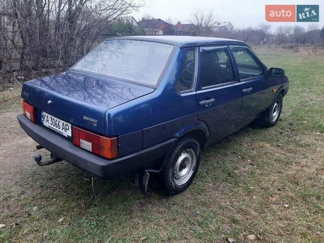 Синий ВАЗ 21099, объемом двигателя 1.5 л и пробегом 175 тыс. км за 1500 $, фото 2 на Automoto.ua