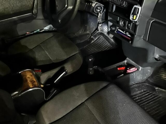 Синий ВАЗ 21099, объемом двигателя 1.5 л и пробегом 300 тыс. км за 1500 $, фото 4 на Automoto.ua