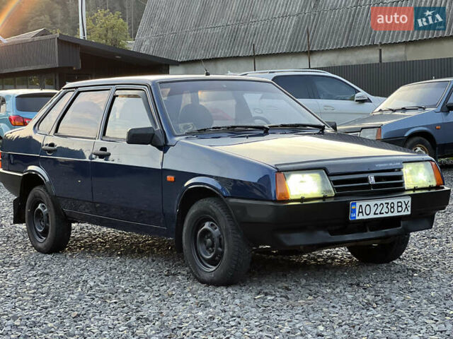 Синий ВАЗ 21099, объемом двигателя 1.5 л и пробегом 130 тыс. км за 1750 $, фото 3 на Automoto.ua