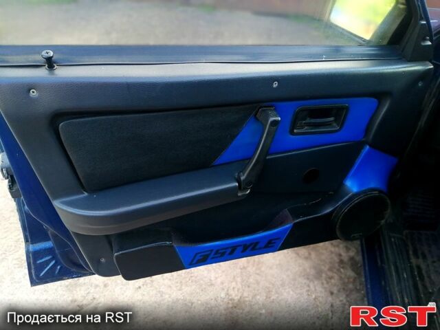 Синий ВАЗ 21099, объемом двигателя 1.5 л и пробегом 200 тыс. км за 950 $, фото 7 на Automoto.ua