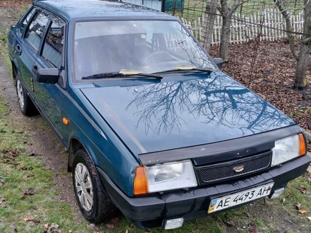 Синій ВАЗ 21099, об'ємом двигуна 1.5 л та пробігом 159 тис. км за 1300 $, фото 2 на Automoto.ua