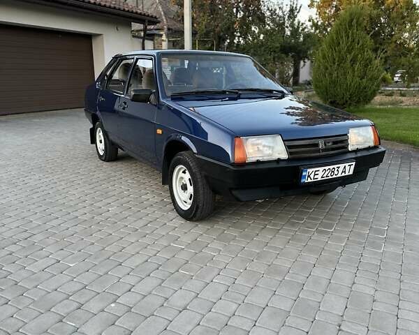 Синий ВАЗ 21099, объемом двигателя 1.5 л и пробегом 98 тыс. км за 3799 $, фото 3 на Automoto.ua