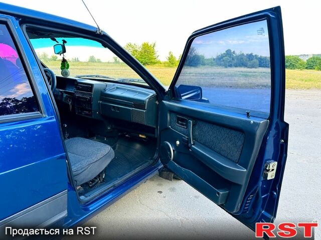 Синий ВАЗ 21099, объемом двигателя 1.5 л и пробегом 200 тыс. км за 1700 $, фото 3 на Automoto.ua