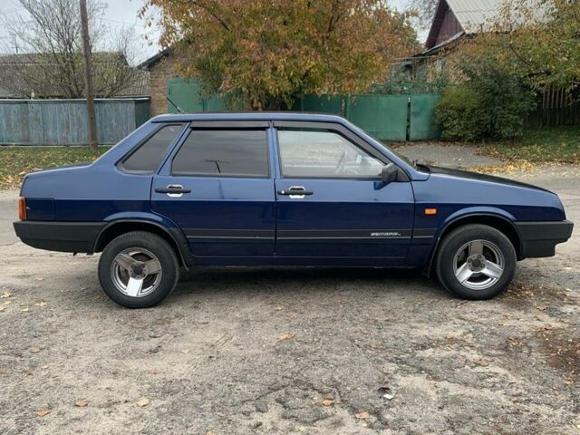 Синий ВАЗ 21099, объемом двигателя 1.5 л и пробегом 150 тыс. км за 2400 $, фото 5 на Automoto.ua