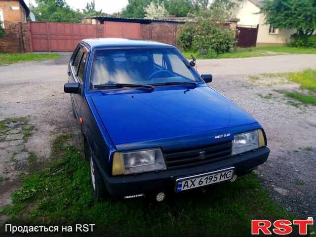 Синий ВАЗ 21099, объемом двигателя 1.5 л и пробегом 200 тыс. км за 950 $, фото 1 на Automoto.ua