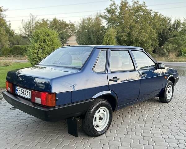 Синий ВАЗ 21099, объемом двигателя 1.5 л и пробегом 98 тыс. км за 3799 $, фото 1 на Automoto.ua
