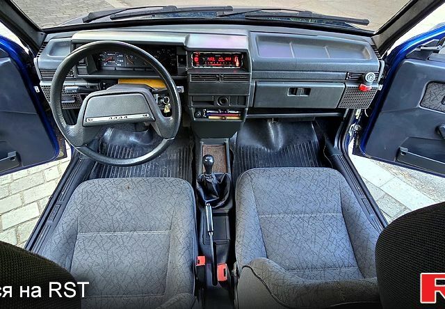 Синий ВАЗ 21099, объемом двигателя 1.5 л и пробегом 150 тыс. км за 3600 $, фото 6 на Automoto.ua