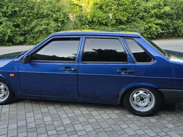 Синий ВАЗ 21099, объемом двигателя 1.6 л и пробегом 155 тыс. км за 3100 $, фото 9 на Automoto.ua