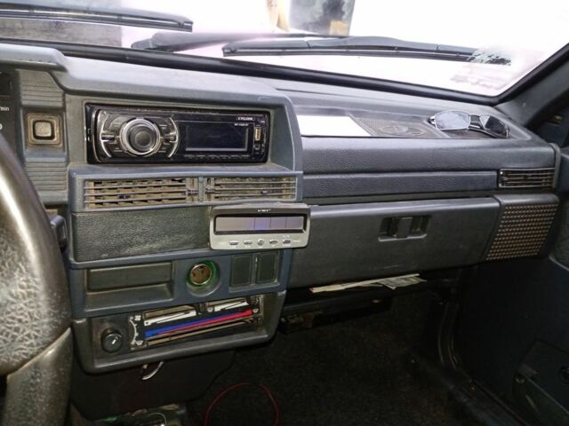 Синий ВАЗ 21099, объемом двигателя 1.5 л и пробегом 1 тыс. км за 1600 $, фото 6 на Automoto.ua