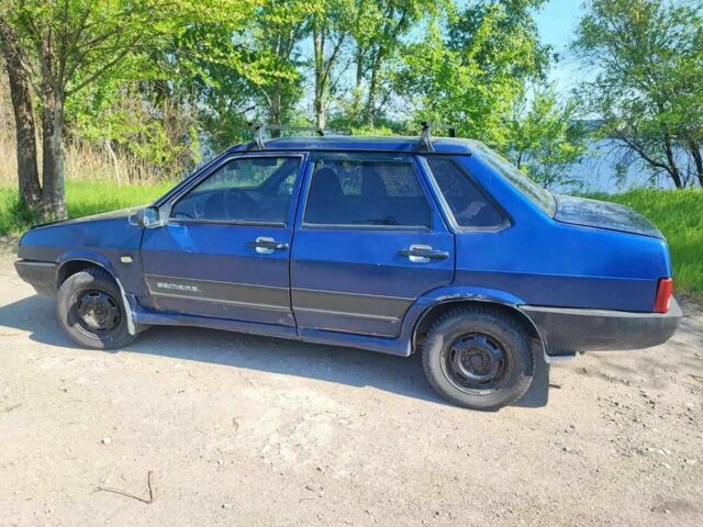 Синій ВАЗ 21099, об'ємом двигуна 1.5 л та пробігом 185 тис. км за 1500 $, фото 3 на Automoto.ua