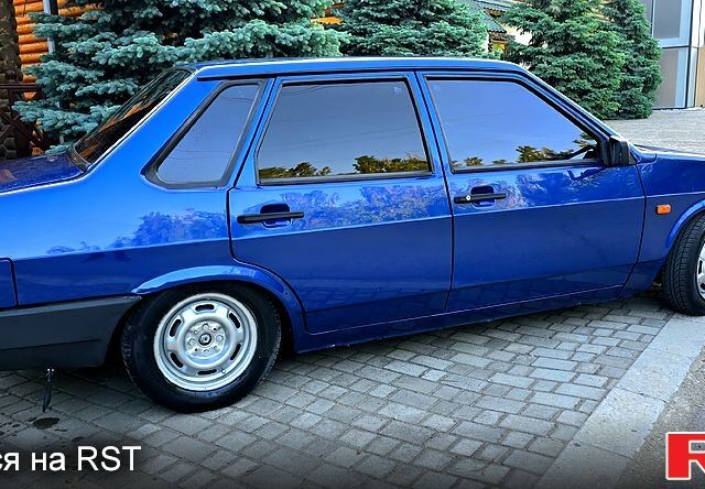 Синий ВАЗ 21099, объемом двигателя 1.5 л и пробегом 150 тыс. км за 3600 $, фото 1 на Automoto.ua