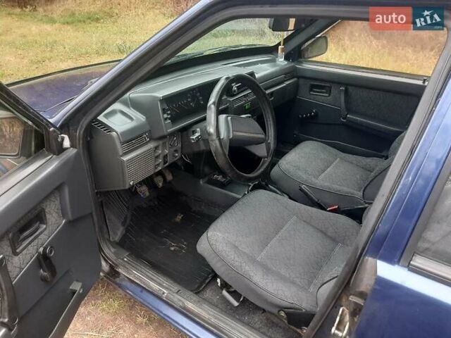 Синий ВАЗ 21099, объемом двигателя 1.5 л и пробегом 175 тыс. км за 1500 $, фото 3 на Automoto.ua