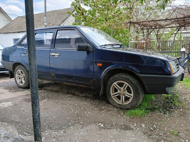 Синий ВАЗ 21099, объемом двигателя 1.5 л и пробегом 166 тыс. км за 900 $, фото 4 на Automoto.ua