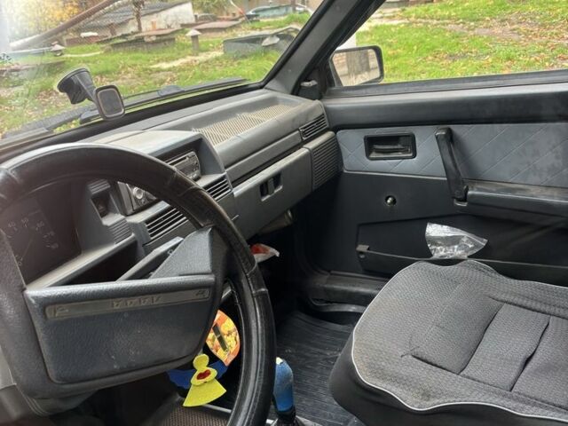 Синий ВАЗ 21099, объемом двигателя 1.5 л и пробегом 212 тыс. км за 1200 $, фото 5 на Automoto.ua