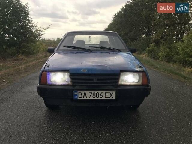 Синий ВАЗ 21099, объемом двигателя 1.5 л и пробегом 390 тыс. км за 727 $, фото 5 на Automoto.ua