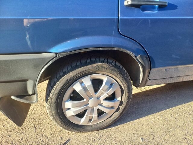 Синій ВАЗ 21099, об'ємом двигуна 1.5 л та пробігом 180 тис. км за 1500 $, фото 6 на Automoto.ua