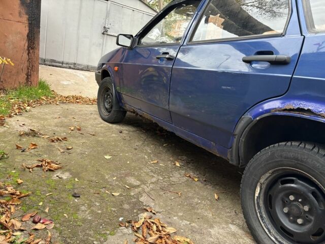 Синий ВАЗ 21099, объемом двигателя 1.5 л и пробегом 212 тыс. км за 1200 $, фото 4 на Automoto.ua