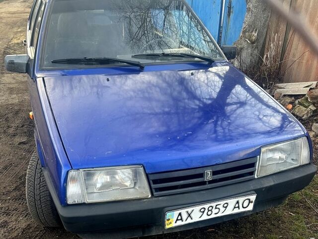 Синий ВАЗ 21099, объемом двигателя 16 л и пробегом 155 тыс. км за 1500 $, фото 1 на Automoto.ua