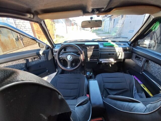 Синій ВАЗ 21099, об'ємом двигуна 1.5 л та пробігом 180 тис. км за 1500 $, фото 5 на Automoto.ua