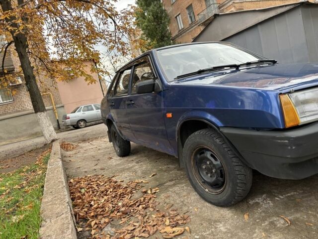 Синий ВАЗ 21099, объемом двигателя 1.5 л и пробегом 212 тыс. км за 1200 $, фото 1 на Automoto.ua