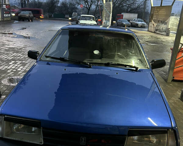 Синий ВАЗ 21099, объемом двигателя 1.6 л и пробегом 215 тыс. км за 1800 $, фото 1 на Automoto.ua