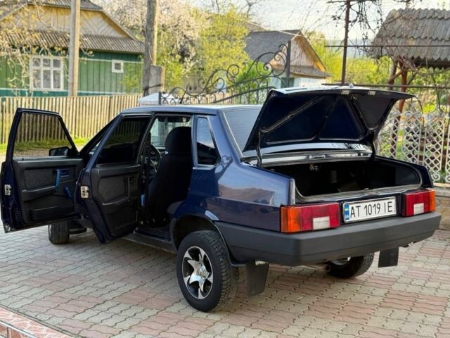 Синій ВАЗ 21099, об'ємом двигуна 1.5 л та пробігом 160 тис. км за 1700 $, фото 7 на Automoto.ua