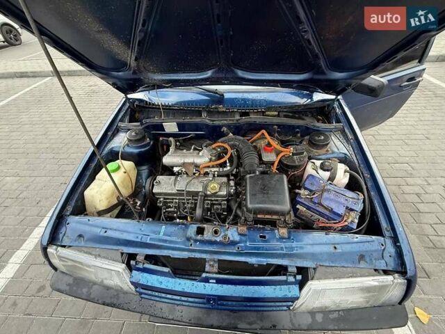Синій ВАЗ 21099, об'ємом двигуна 1.6 л та пробігом 113 тис. км за 2500 $, фото 4 на Automoto.ua