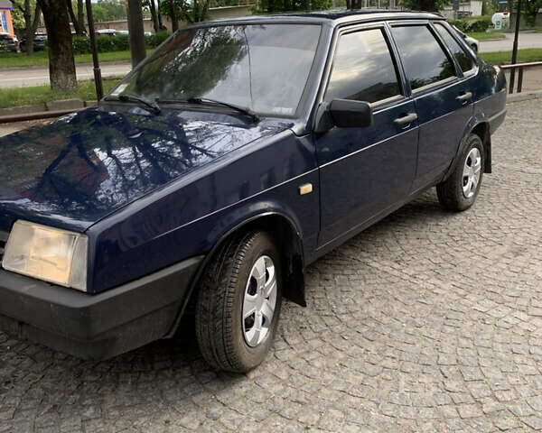 Синий ВАЗ 21099, объемом двигателя 1.5 л и пробегом 172 тыс. км за 1450 $, фото 2 на Automoto.ua