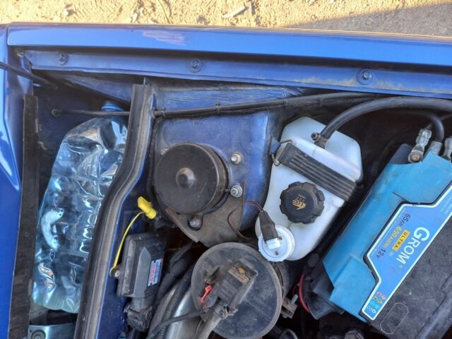 Синій ВАЗ 21099, об'ємом двигуна 1.5 л та пробігом 180 тис. км за 1500 $, фото 3 на Automoto.ua