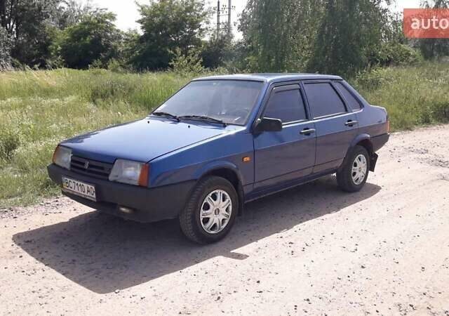 Синий ВАЗ 21099, объемом двигателя 1.6 л и пробегом 265 тыс. км за 1450 $, фото 3 на Automoto.ua