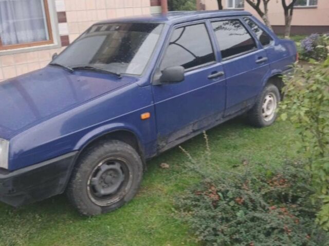 Синий ВАЗ 21099, объемом двигателя 1.5 л и пробегом 180 тыс. км за 833 $, фото 2 на Automoto.ua