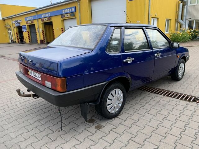 Синий ВАЗ 21099, объемом двигателя 1.5 л и пробегом 170 тыс. км за 1900 $, фото 4 на Automoto.ua