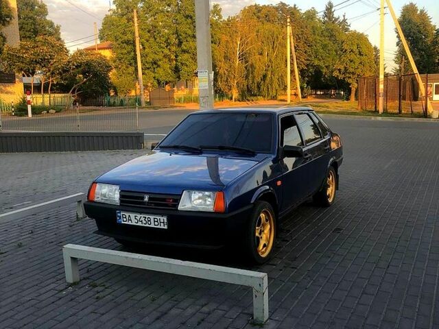 Синий ВАЗ 21099, объемом двигателя 1.5 л и пробегом 243 тыс. км за 2400 $, фото 4 на Automoto.ua
