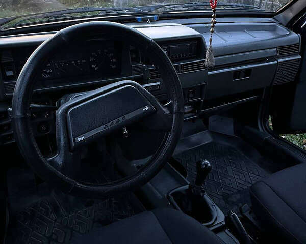 Синий ВАЗ 21099, объемом двигателя 1.5 л и пробегом 210 тыс. км за 1300 $, фото 8 на Automoto.ua