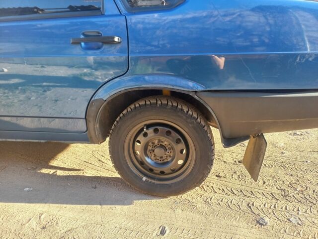 Синій ВАЗ 21099, об'ємом двигуна 1.5 л та пробігом 180 тис. км за 1500 $, фото 7 на Automoto.ua