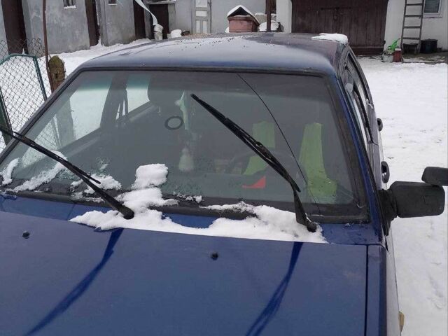 Синий ВАЗ 21099, объемом двигателя 1.5 л и пробегом 260 тыс. км за 1100 $, фото 2 на Automoto.ua