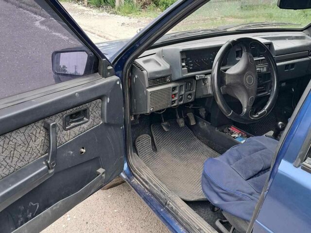 Синій ВАЗ 21099, об'ємом двигуна 1.6 л та пробігом 210 тис. км за 1600 $, фото 4 на Automoto.ua