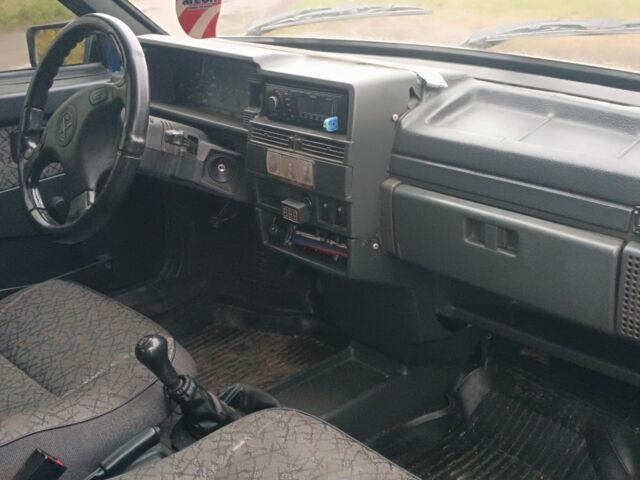 Синий ВАЗ 21099, объемом двигателя 1.5 л и пробегом 1 тыс. км за 1600 $, фото 5 на Automoto.ua