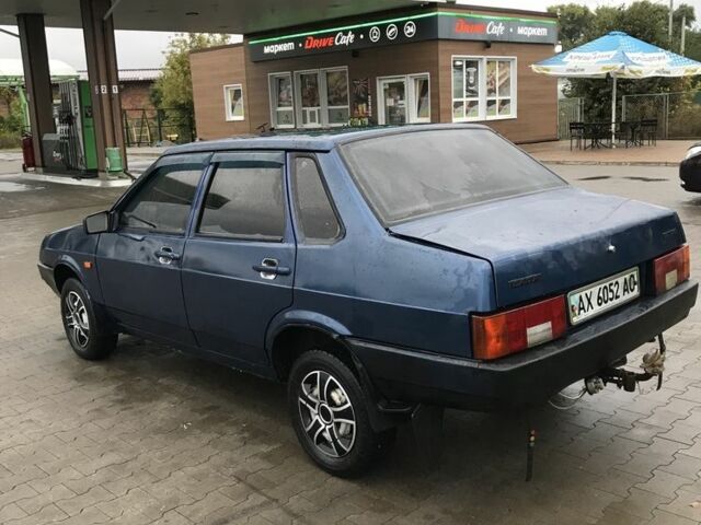 Синий ВАЗ 21099, объемом двигателя 1.5 л и пробегом 300 тыс. км за 1300 $, фото 3 на Automoto.ua