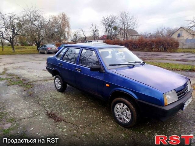 Синий ВАЗ 21099, объемом двигателя 1.6 л и пробегом 215 тыс. км за 1300 $, фото 1 на Automoto.ua