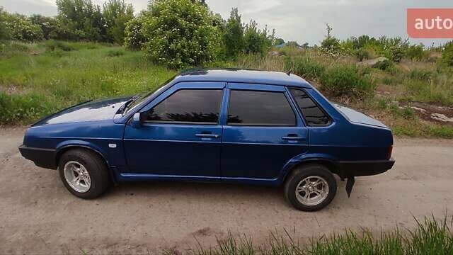 Синий ВАЗ 21099, объемом двигателя 1.6 л и пробегом 212 тыс. км за 1800 $, фото 7 на Automoto.ua