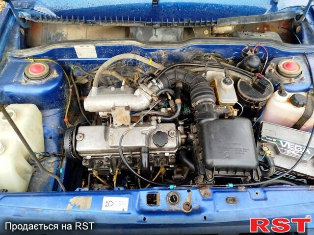 Синий ВАЗ 21099, объемом двигателя 1.6 л и пробегом 215 тыс. км за 1300 $, фото 4 на Automoto.ua