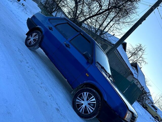 Синій ВАЗ 21099, об'ємом двигуна 1.6 л та пробігом 1800 тис. км за 1750 $, фото 2 на Automoto.ua