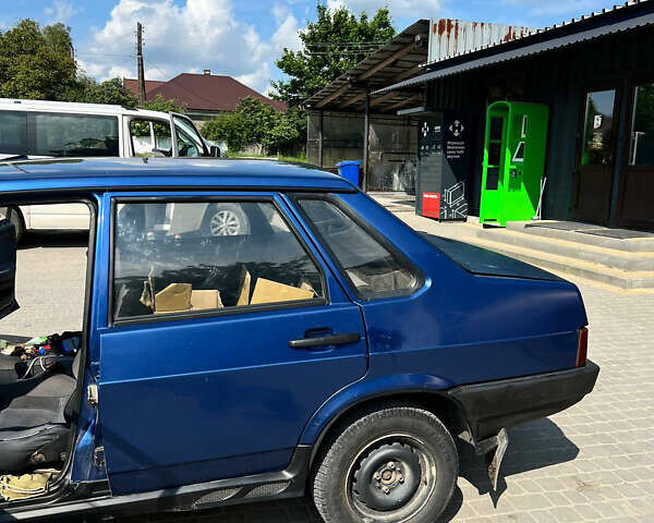 Синий ВАЗ 21099, объемом двигателя 1.6 л и пробегом 163 тыс. км за 1800 $, фото 1 на Automoto.ua
