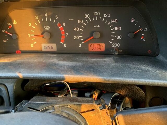 Синій ВАЗ 21099, об'ємом двигуна 1.6 л та пробігом 271 тис. км за 1800 $, фото 5 на Automoto.ua