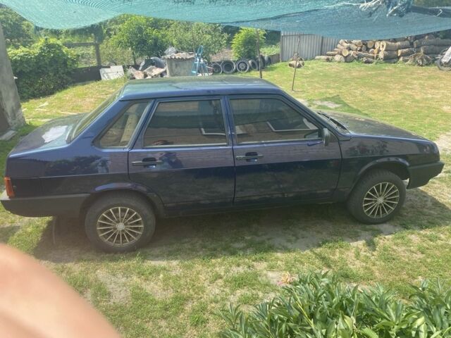 ВАЗ 21099 2007 в Павлограде на Automoto.ua Синий ВАЗ 21099, объемом двигателя 1.6 л и пробегом 277 тыс. км за 2100 $, фото 2 на Automoto.ua