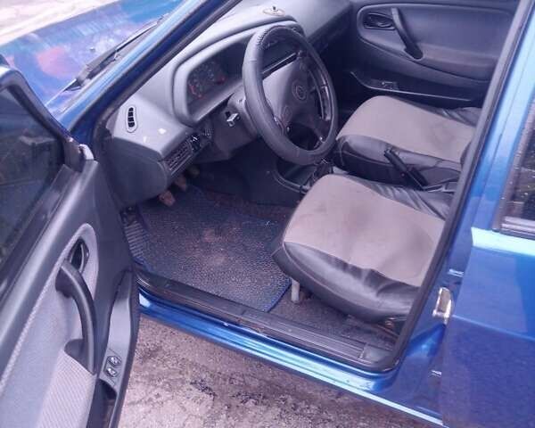 Синий ВАЗ 21099, объемом двигателя 1.6 л и пробегом 202 тыс. км за 2100 $, фото 4 на Automoto.ua