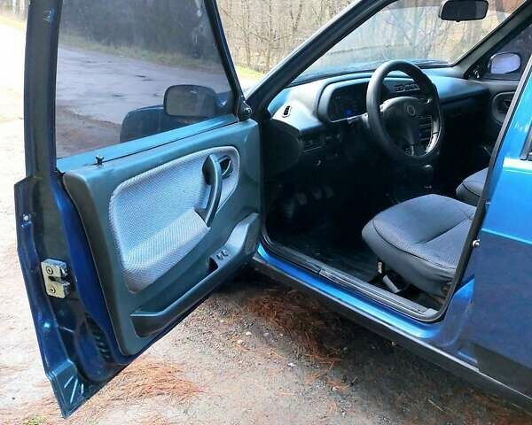 Синий ВАЗ 21099, объемом двигателя 1.6 л и пробегом 277 тыс. км за 1500 $, фото 11 на Automoto.ua