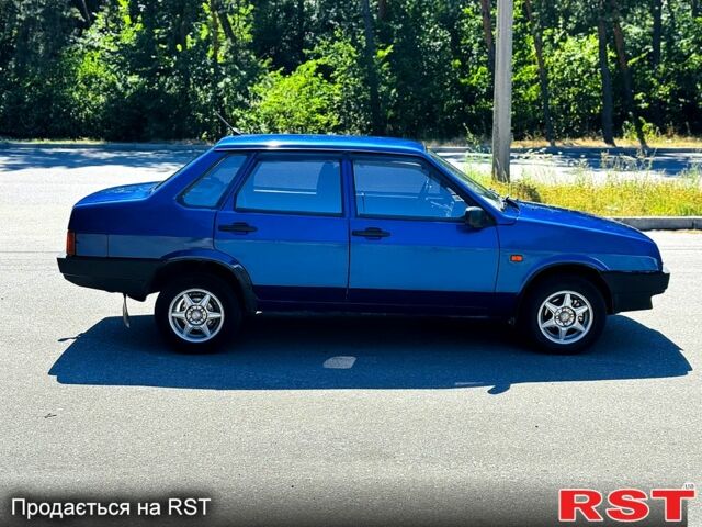 Синий ВАЗ 21099, объемом двигателя 1.6 л и пробегом 175 тыс. км за 1850 $, фото 2 на Automoto.ua